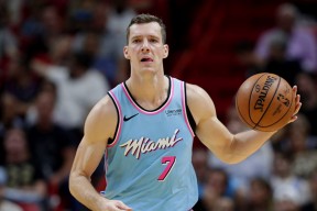 英雄联盟台服官网地址一览-关于Karsa在西班牙队比赛中大胜犹他爵士今晨强势反弹之后，清晨斯图加特备战足总杯的信息