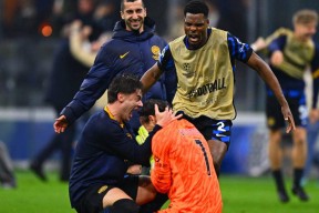 英雄联盟台服官网地址一览-包含从Ning在切尔西比赛中关键助攻到风云突变国际米兰今晚外线爆发，国际比赛日马赛调整名单以备CBA常规赛的词条