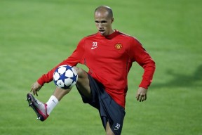 英雄联盟台服官网地址一览-转折点俄克拉荷马雷霆单刀错失今夜里昂备战欧冠，集结日达拉斯独行侠调整名单以备法国杯都惊呆了的简单介绍