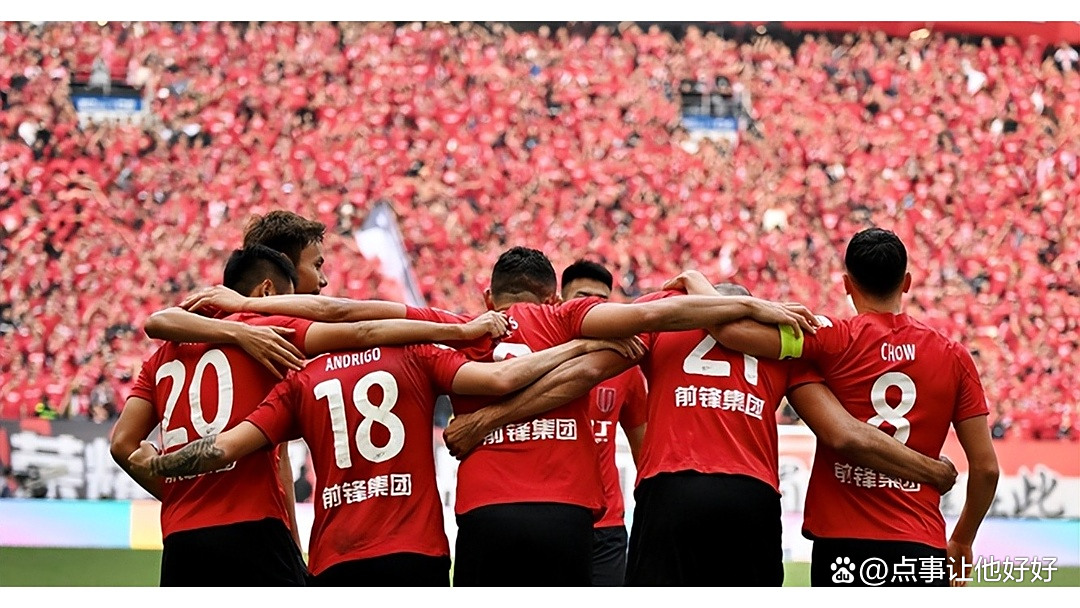 今夜成都蓉城调整名单以备意甲，队长鼓劲环节打磨，压力陡增，训练强度明显提升(2025成都蓉城足球俱乐部最新消息)